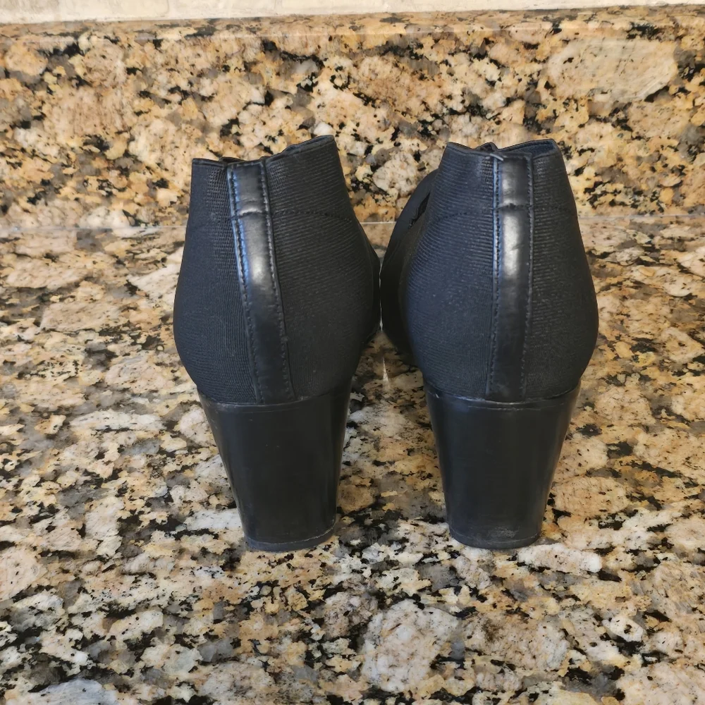 Stuart Weitzman Pointed Toe Ankle Boots‎ Women's Size Black Heeled Canvas sz 7